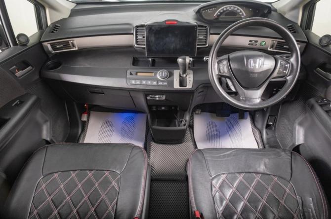 Honda Freed I с пробегом 2012 года, цена 1 199 000 рублей, 151000 км, компактвэн, Автокод Объявления