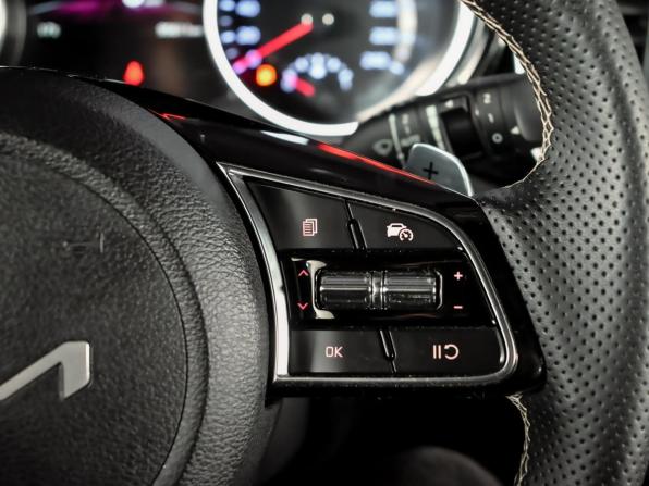Kia Ceed III Рестайлинг с пробегом 2021 года, цена 2 350 000 рублей, 95608 км, универсал, Автокод Объявления