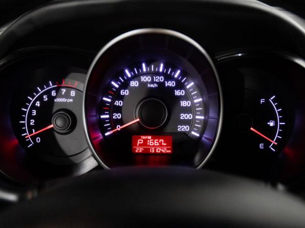 Kia Rio III Рестайлинг с пробегом 2015 года, цена 900 000 рублей, 131042 км, седан, Автокод Объявления