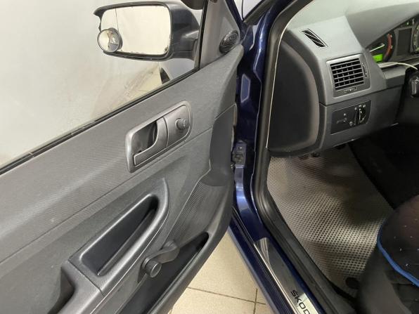 Skoda Fabia I Рестайлинг с пробегом 2006 года, цена 389 000 рублей, 222316 км, хэтчбек, Автокод Объявления