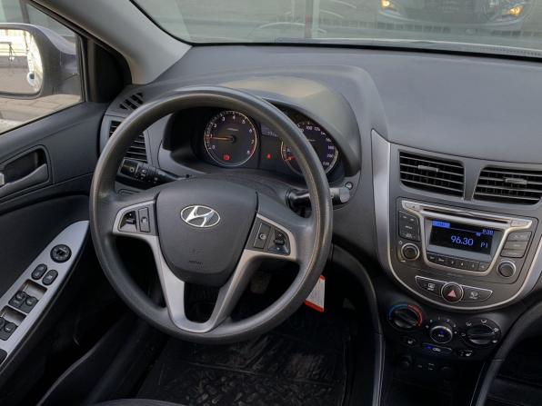 Hyundai Solaris I Рестайлинг с пробегом 2016 года, цена 1 115 000 рублей, 78000 км, седан, Автокод Объявления