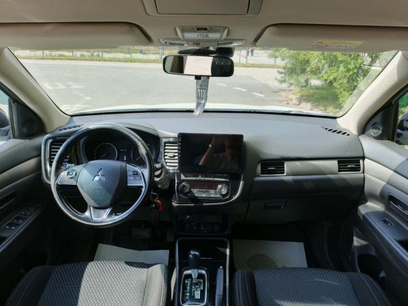 Mitsubishi Outlander III Рестайлинг 2 с пробегом 2017 года, цена 1 775 000 рублей, 176062 км, внедорожник, Автокод Объявления