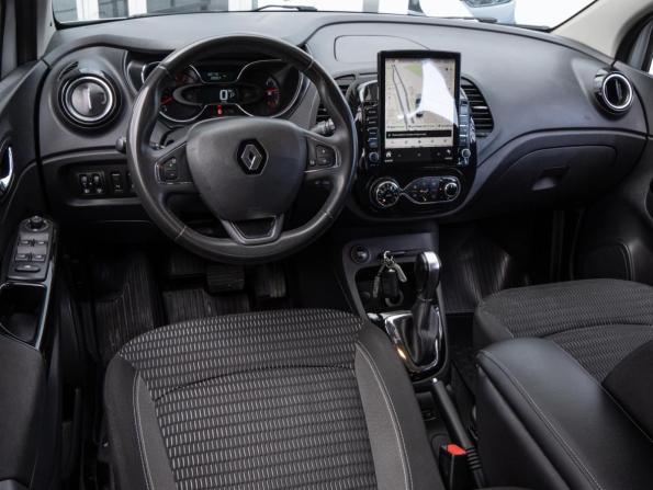 Renault Kaptur I с пробегом 2017 года, цена 1 849 000 рублей, 105715 км, внедорожник, Автокод Объявления