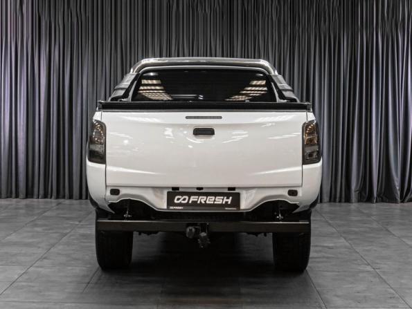 Mitsubishi L200 V с пробегом 2015 года, цена 1 749 000 рублей, 272623 км, offers.body_type.unknown, Автокод Объявления