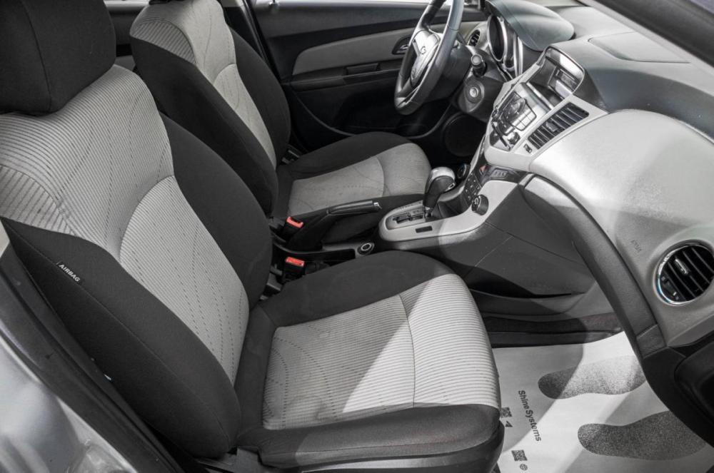 Chevrolet Cruze I Рестайлинг Барнаул  - изображение 21