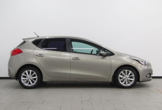 Kia Ceed II с пробегом 2012 года, цена 979 000 рублей, 186908 км, универсал, Автокод Объявления