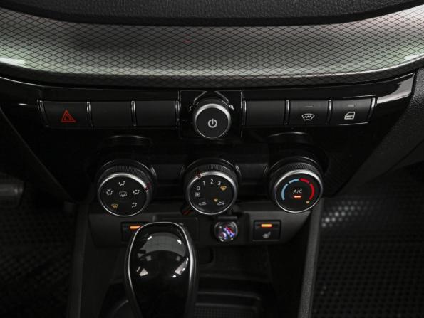 Lada (ВАЗ) Vesta I Рестайлинг (NG) с пробегом 2024 года, цена 1 378 000 рублей, 20839 км, седан, Автокод Объявления