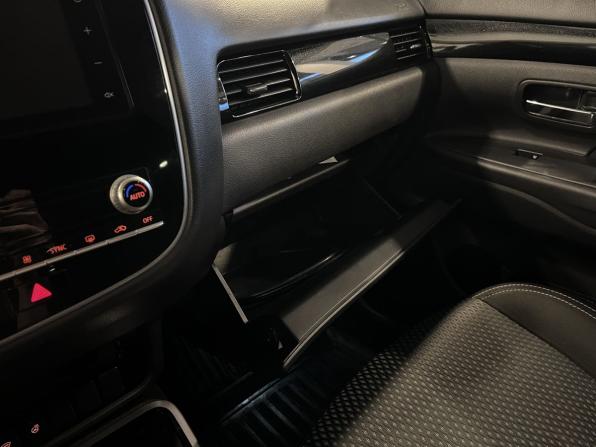 Mitsubishi Outlander III Рестайлинг 3 с пробегом 2020 года, цена 2 460 000 рублей, 64925 км, внедорожник, Автокод Объявления
