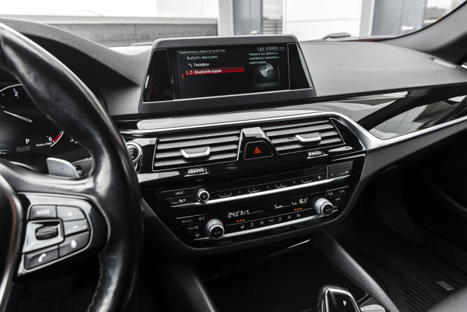 BMW 5 серии VII (G30/G31/G38) с пробегом 2018 года, цена 3 399 000 рублей, 97189 км, седан, Автокод Объявления