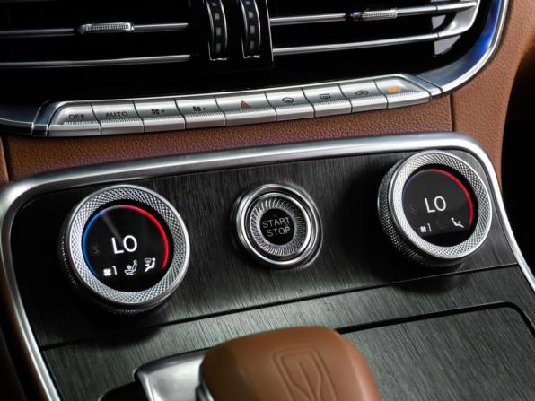 Hongqi H9 I с пробегом 2023 года, цена 3 940 000 рублей, 66679 км, седан, Автокод Объявления
