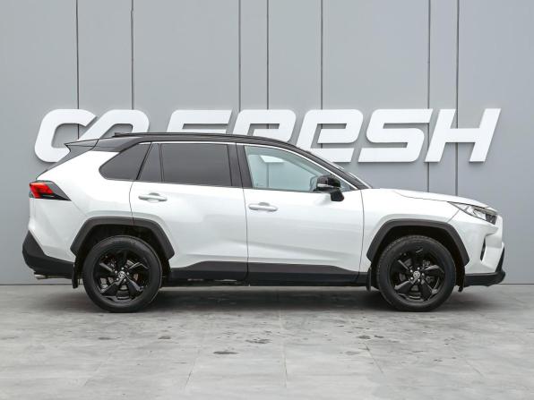 Toyota RAV4 V (XA50) с пробегом 2021 года, цена 3 024 070 рублей, 102852 км, внедорожник, Автокод Объявления