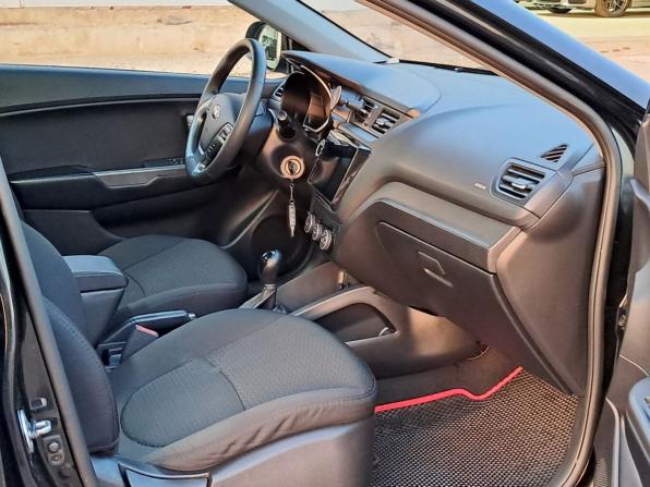Kia Rio III Рестайлинг с пробегом 2016 года, цена 960 000 рублей, 183000 км, седан, Автокод Объявления