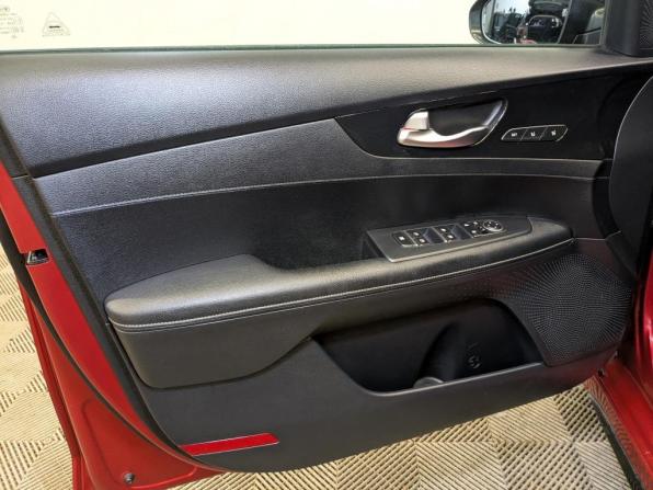 Kia Cerato IV с пробегом 2019 года, цена 1 780 000 рублей, 117107 км, седан, Автокод Объявления