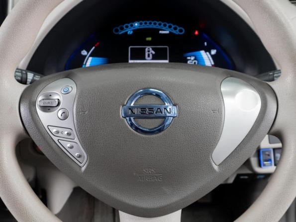 Nissan Leaf I (ZE0/AZE0) с пробегом 2011 года, цена 619 000 рублей, 125120 км, хэтчбек, Автокод Объявления