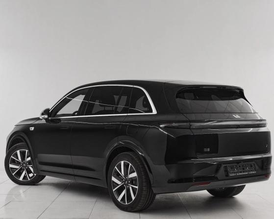 Li Auto (Lixiang) L7 I Рестайлинг с пробегом 2025 года, цена 7 399 000 рублей, 9 км, внедорожник, Автокод Объявления