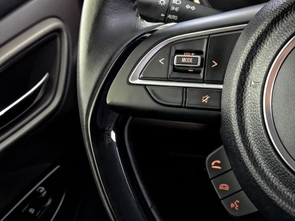 Suzuki Fronx с пробегом 2024 года, цена 1 990 000 рублей, 31400 км, внедорожник, Автокод Объявления
