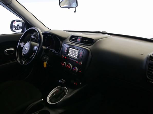 Kia Soul II Рестайлинг с пробегом 2017 года, цена 1 360 000 рублей, 158576 км, хэтчбек, Автокод Объявления