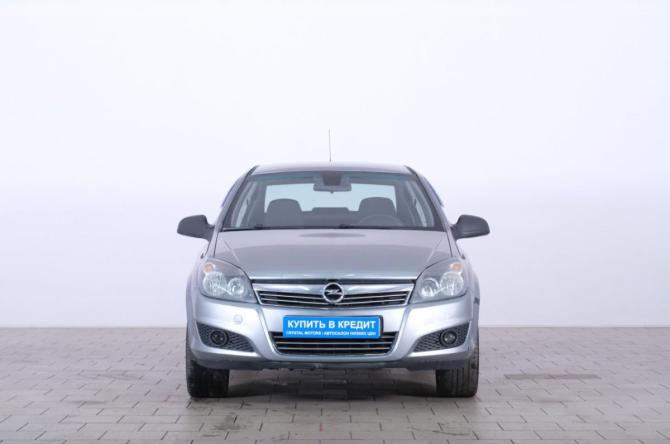 Opel Astra H Рестайлинг с пробегом 2013 года, цена 669 000 рублей, 195500 км, седан, Автокод Объявления