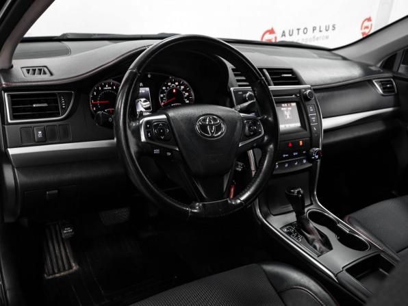 Toyota Camry VII (XV50) Рестайлинг с пробегом 2015 года, цена 1 820 000 рублей, 143404 км, седан, Автокод Объявления
