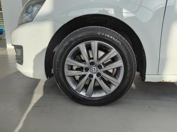 Volkswagen Polo V Рестайлинг с пробегом 2019 года, цена 1 402 000 рублей, 117387 км, седан, Автокод Объявления