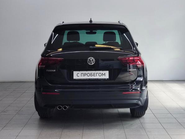 Volkswagen Tiguan II с пробегом 2018 года, цена 2 750 000 рублей, 105000 км, внедорожник, Автокод Объявления