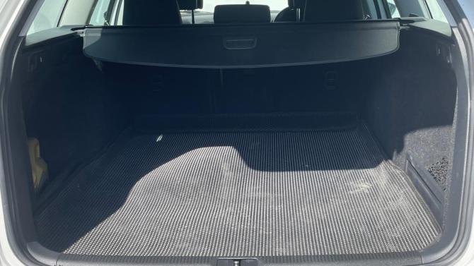 Volkswagen Passat B7 с пробегом 2011 года, цена 1 150 000 рублей, 98235 км, универсал, Автокод Объявления