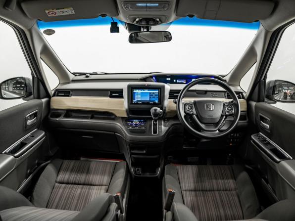 Honda Freed II с пробегом 2019 года, цена 1 695 000 рублей, 77805 км, компактвэн, Автокод Объявления