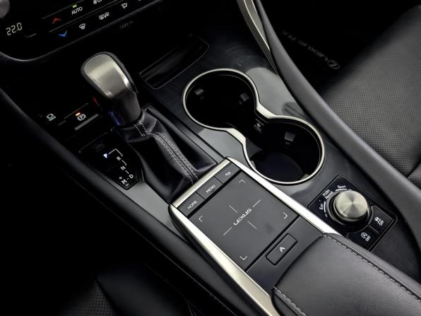 Lexus RX IV Рестайлинг с пробегом 2021 года, цена 4 790 000 рублей, 134791 км, внедорожник, Автокод Объявления