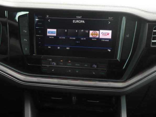 Volkswagen Touareg III с пробегом 2018 года, цена 4 781 000 рублей, 117000 км, внедорожник, Автокод Объявления