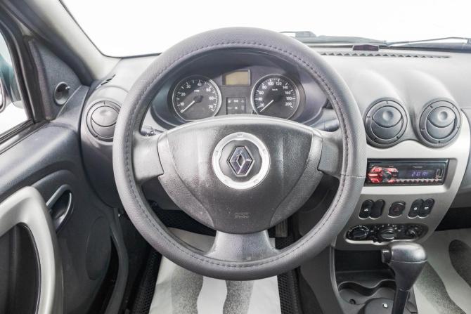 Renault Logan I Рестайлинг с пробегом 2015 года, цена 549 000 рублей, 120000 км, седан, Автокод Объявления