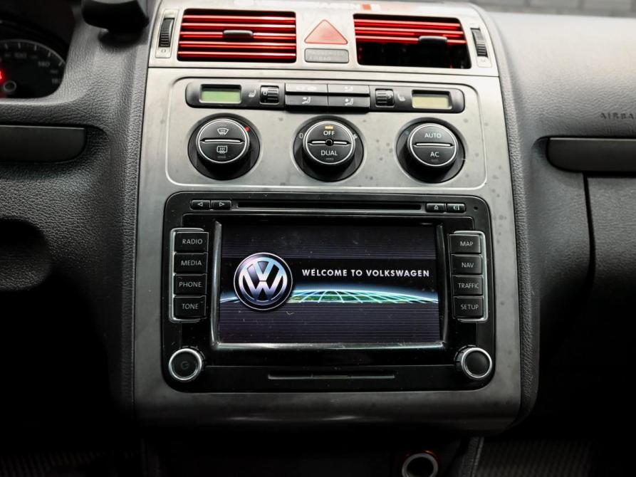 Volkswagen Touran I Рестайлинг Екатеринбург  - изображение 16