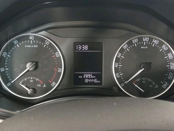 Skoda Octavia II (A5) Рестайлинг с пробегом 2013 года, цена 831 000 рублей, 185000 км, лифтбек, Автокод Объявления