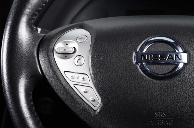 Nissan Leaf I (ZE0/AZE0) с пробегом 2016 года, цена 1 369 000 рублей, 102400 км, хэтчбек, Автокод Объявления