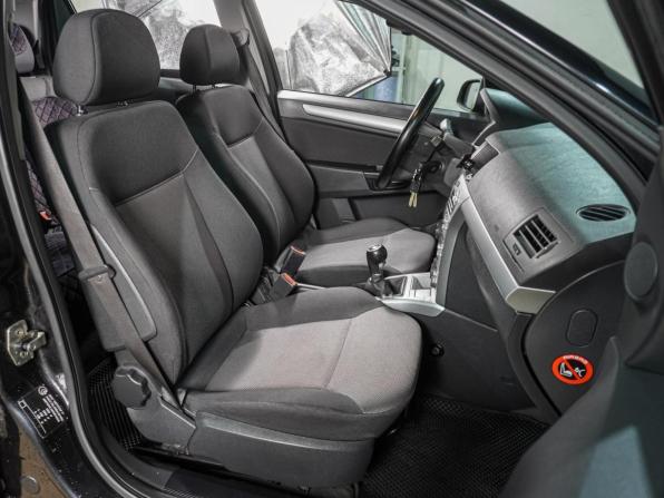 Opel Astra H Рестайлинг с пробегом 2012 года, цена 699 000 рублей, 242162 км, универсал, Автокод Объявления