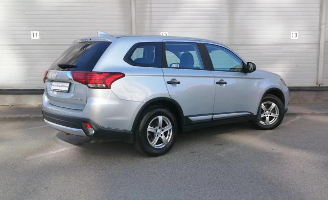 Mitsubishi Outlander III Рестайлинг 2 с пробегом 2018 года, цена 1 649 000 рублей, 115273 км, внедорожник, Автокод Объявления