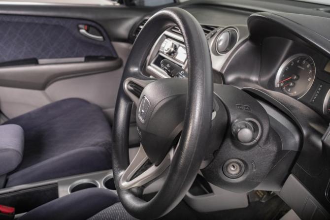 Honda Stream II Рестайлинг с пробегом 2011 года, цена 1 099 000 рублей, 251000 км, компактвэн, Автокод Объявления