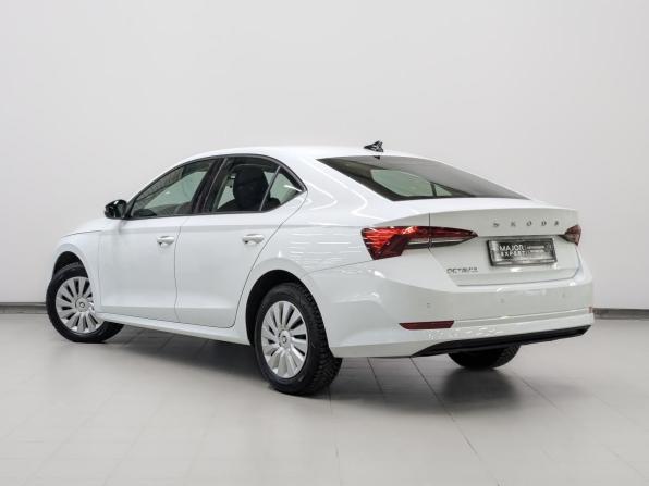 Skoda Octavia IV (A8) с пробегом 2021 года, цена 2 315 000 рублей, 81965 км, лифтбек, Автокод Объявления