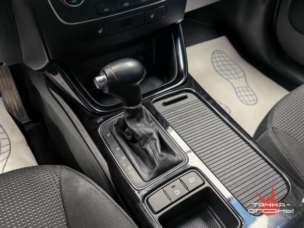 Kia Sorento II Рестайлинг с пробегом 2017 года, цена 2 098 000 рублей, 125000 км, внедорожник, Автокод Объявления