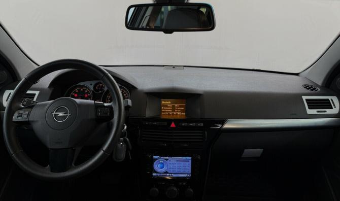 Opel Astra H Рестайлинг с пробегом 2010 года, цена 565 000 рублей, 174247 км, седан, Автокод Объявления