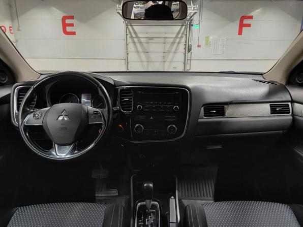 Mitsubishi Outlander III Рестайлинг 3 с пробегом 2018 года, цена 1 599 000 рублей, 200290 км, внедорожник, Автокод Объявления