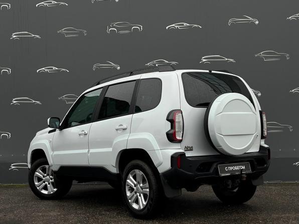 Lada (ВАЗ) Niva Travel I с пробегом 2023 года, цена 1 138 200 рублей, 33747 км, внедорожник, Автокод Объявления