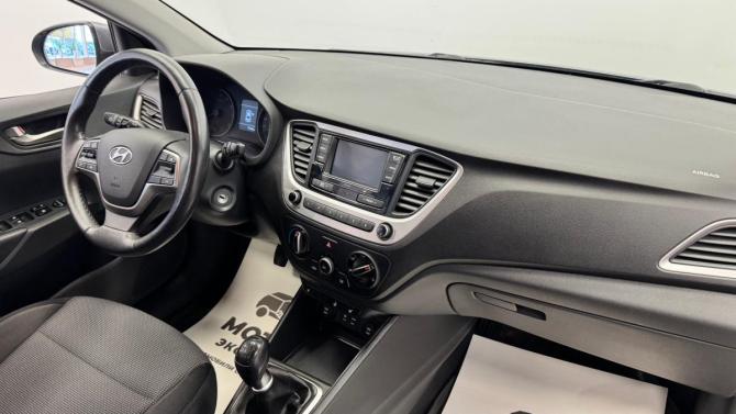 Hyundai Solaris II с пробегом 2017 года, цена 1 145 000 рублей, 75359 км, седан, Автокод Объявления