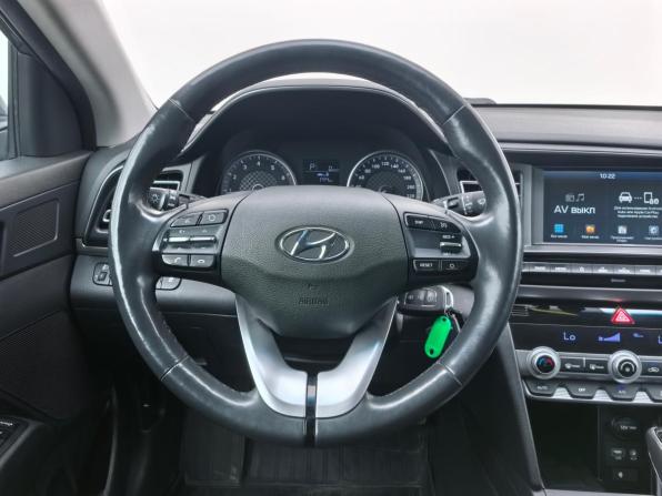 Hyundai Elantra VI (AD) Рестайлинг с пробегом 2019 года, цена 1 590 000 рублей, 145750 км, седан, Автокод Объявления