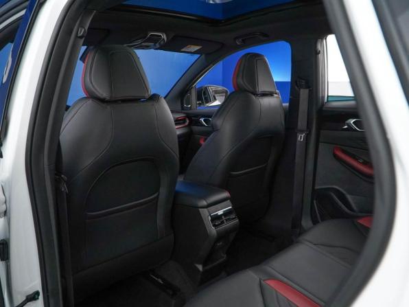 Geely Coolray I Рестайлинг с пробегом 2023 года, цена 2 000 999 рублей, 56755 км, внедорожник, Автокод Объявления