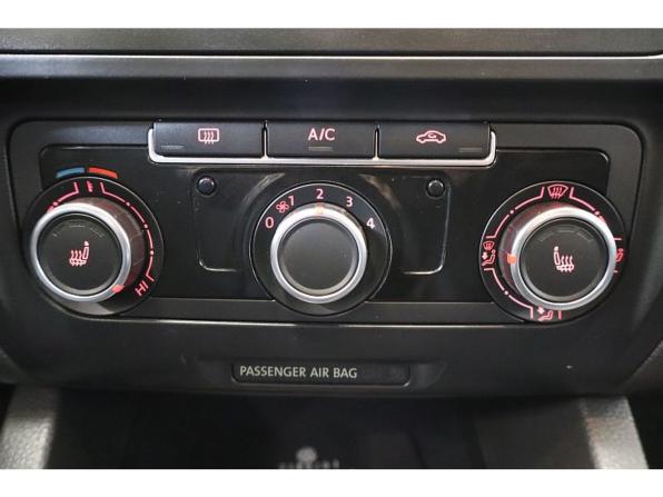 Volkswagen Jetta VI с пробегом 2013 года, цена 1 049 000 рублей, 107940 км, седан, Автокод Объявления