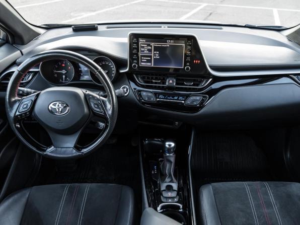 Toyota C-HR I Рестайлинг с пробегом 2022 года, цена 2 100 000 рублей, 140729 км, внедорожник, Автокод Объявления
