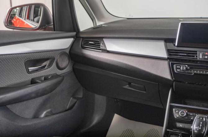 BMW 2 серии Active Tourer F45 Рестайлинг с пробегом 2018 года, цена 1 469 000 рублей, 95000 км, компактвэн, Автокод Объявления