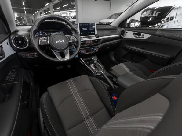 Kia Cerato IV Рестайлинг с пробегом 2025 года, цена 2 700 000 рублей, 951 км, седан, Автокод Объявления