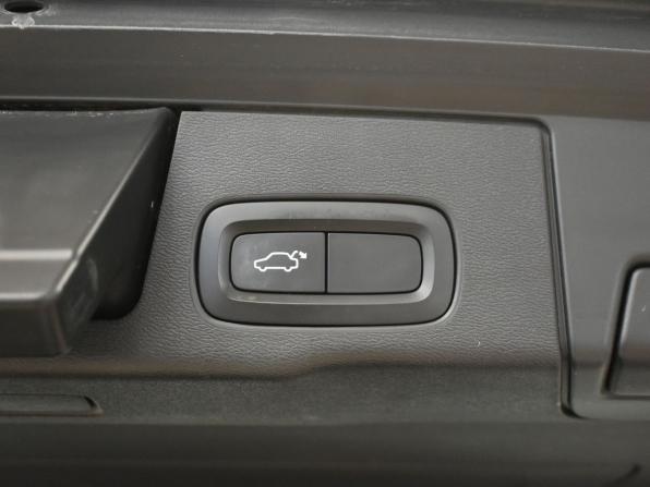 Volvo XC60 II с пробегом 2020 года, цена 3 749 000 рублей, 141800 км, внедорожник, Автокод Объявления