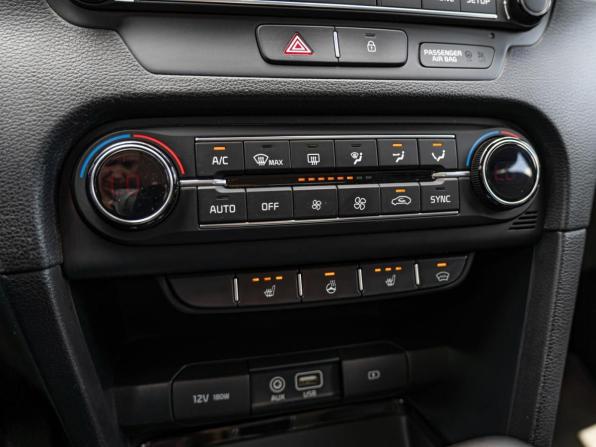 Kia Ceed III с пробегом 2019 года, цена 1 950 000 рублей, 73713 км, хэтчбек, Автокод Объявления